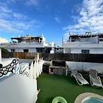 Hostel La Fresa *